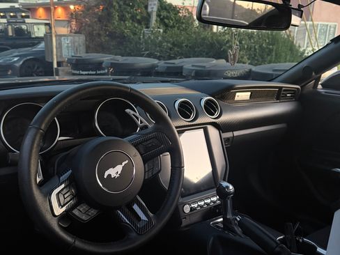 Used 2019 Ford Mustang Coupe RWD image 13