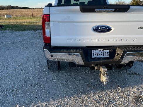 Used 2019 Ford F350 XLT w/ XLT Premium Package image 19