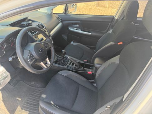 Used 2016 Subaru Crosstrek 2.0i Premium w/ Popular Package #1 AWD/4WD image 8