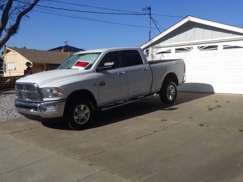 Used 2011 RAM 2500 Big Horn image 5