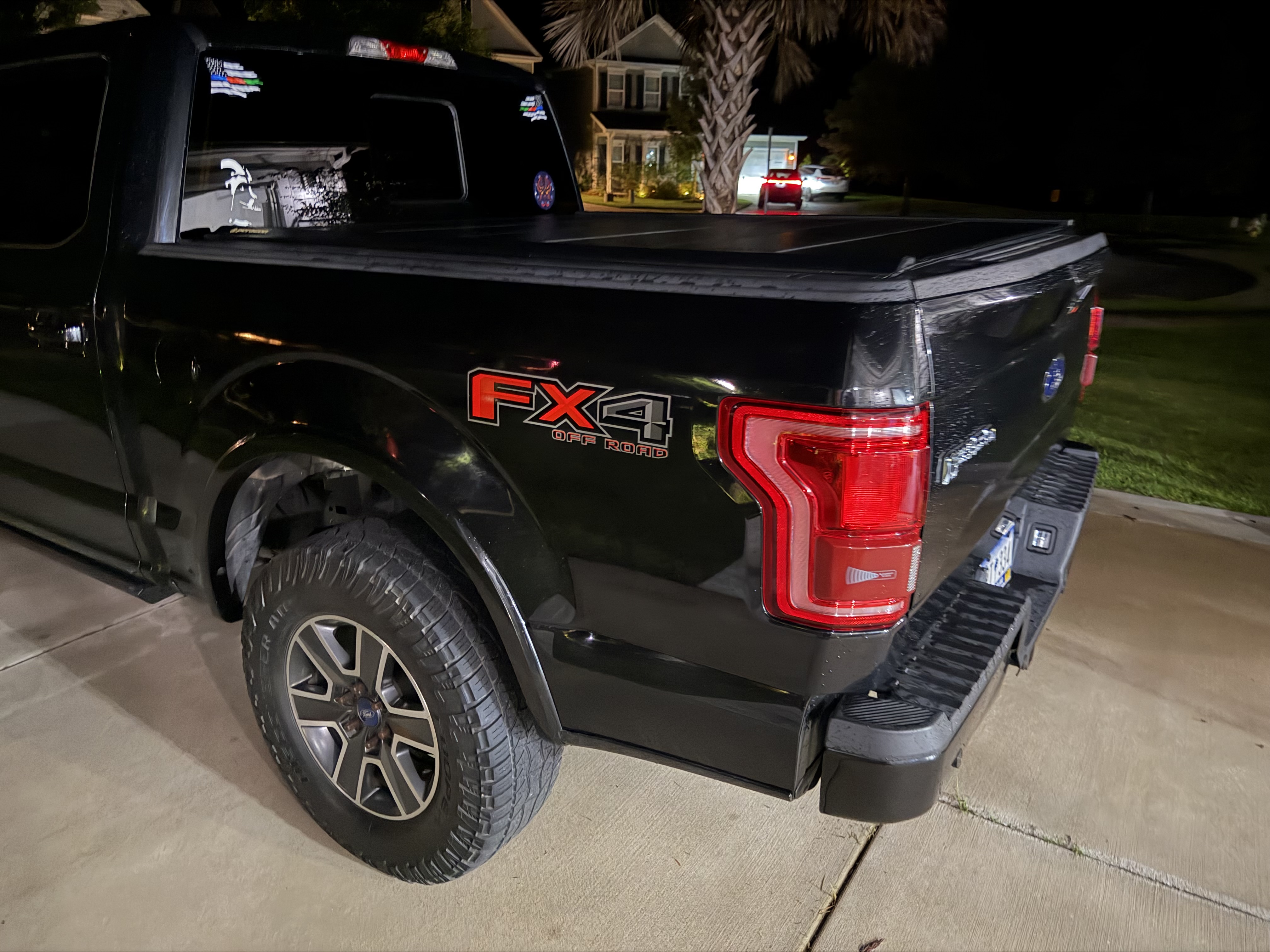 Used 2015 Ford F150 Lariat AWD/4WD image 8