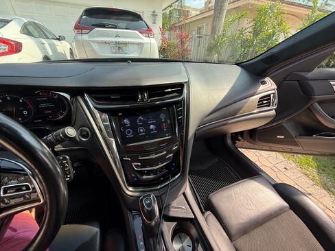 Used 2017 Cadillac CTS V w/ Luxury Package RWD image 6