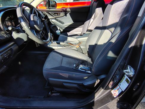 Used 2019 Subaru Crosstrek 2.0i Premium w/ Moonroof Package image 22