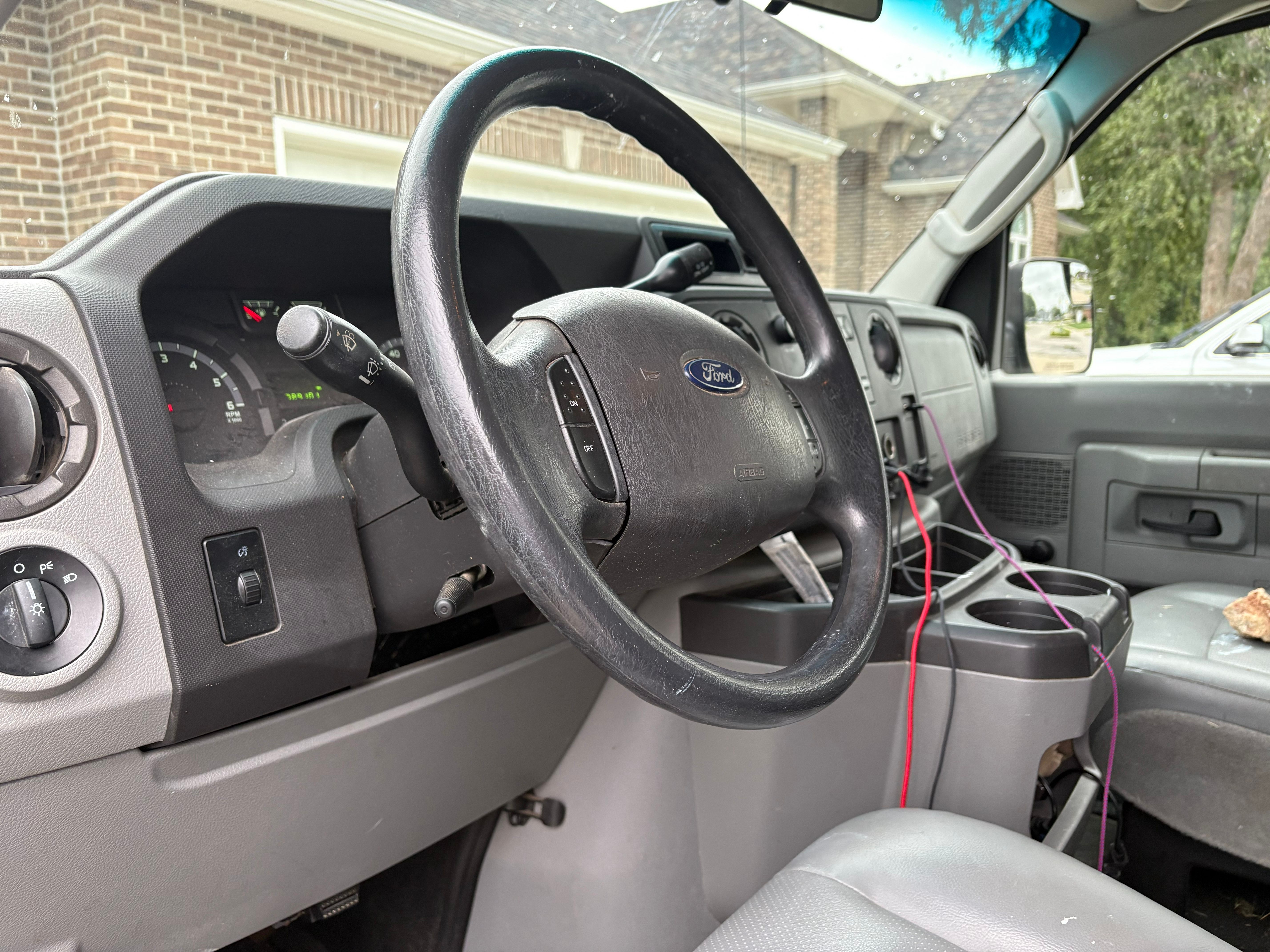 Used 2013 Ford E-350 and Econoline 350 XL RWD image 12