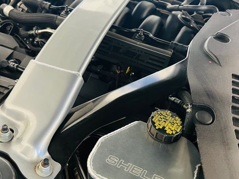 Used 2016 Ford Mustang Shelby GT350 w/ Track Package image 15