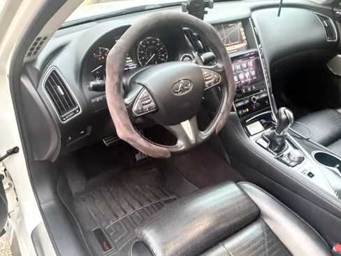 Used 2017 INFINITI Q50 Red Sport 400 image 4