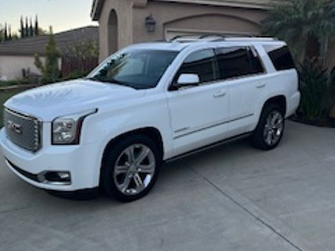 Used 2016 GMC Yukon Denali w/ Open Road Package image 1