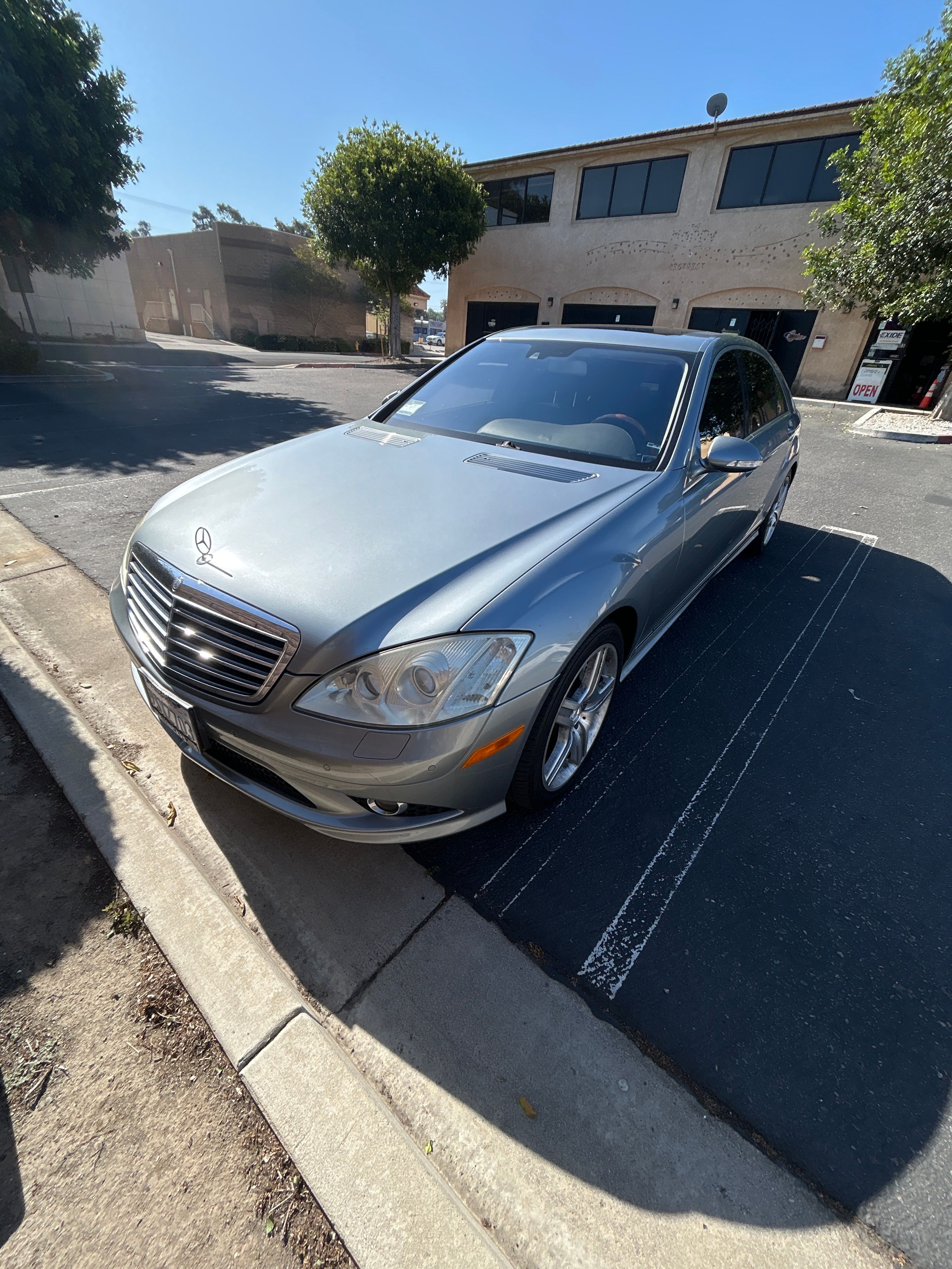 Used 2008 Mercedes-Benz S 550 image 1