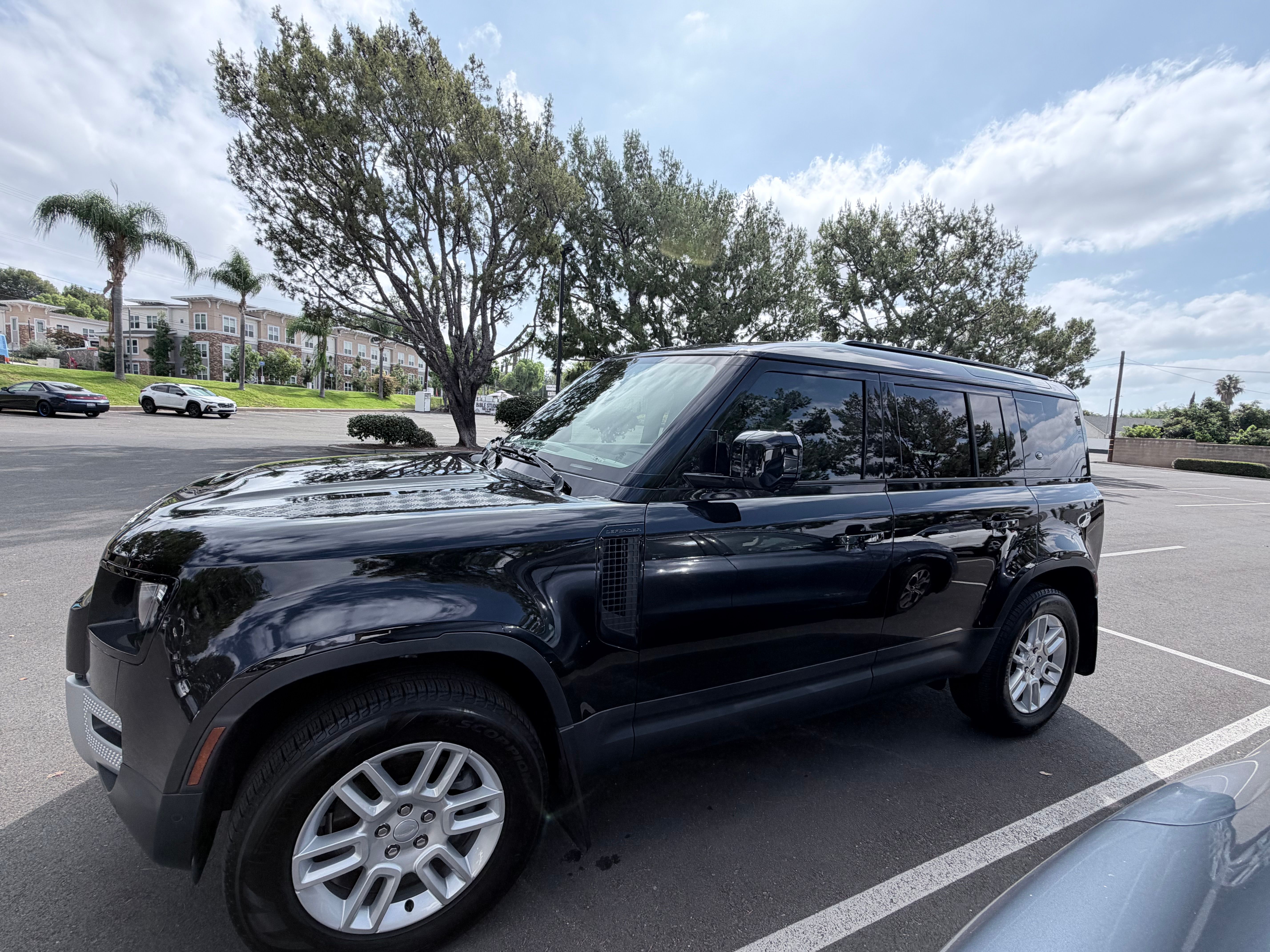 Used 2024 Land Rover Defender 110 S AWD/4WD image 9