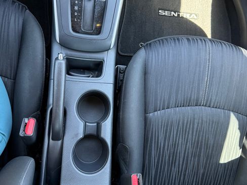 Used 2017 Nissan Sentra SV FWD image 10
