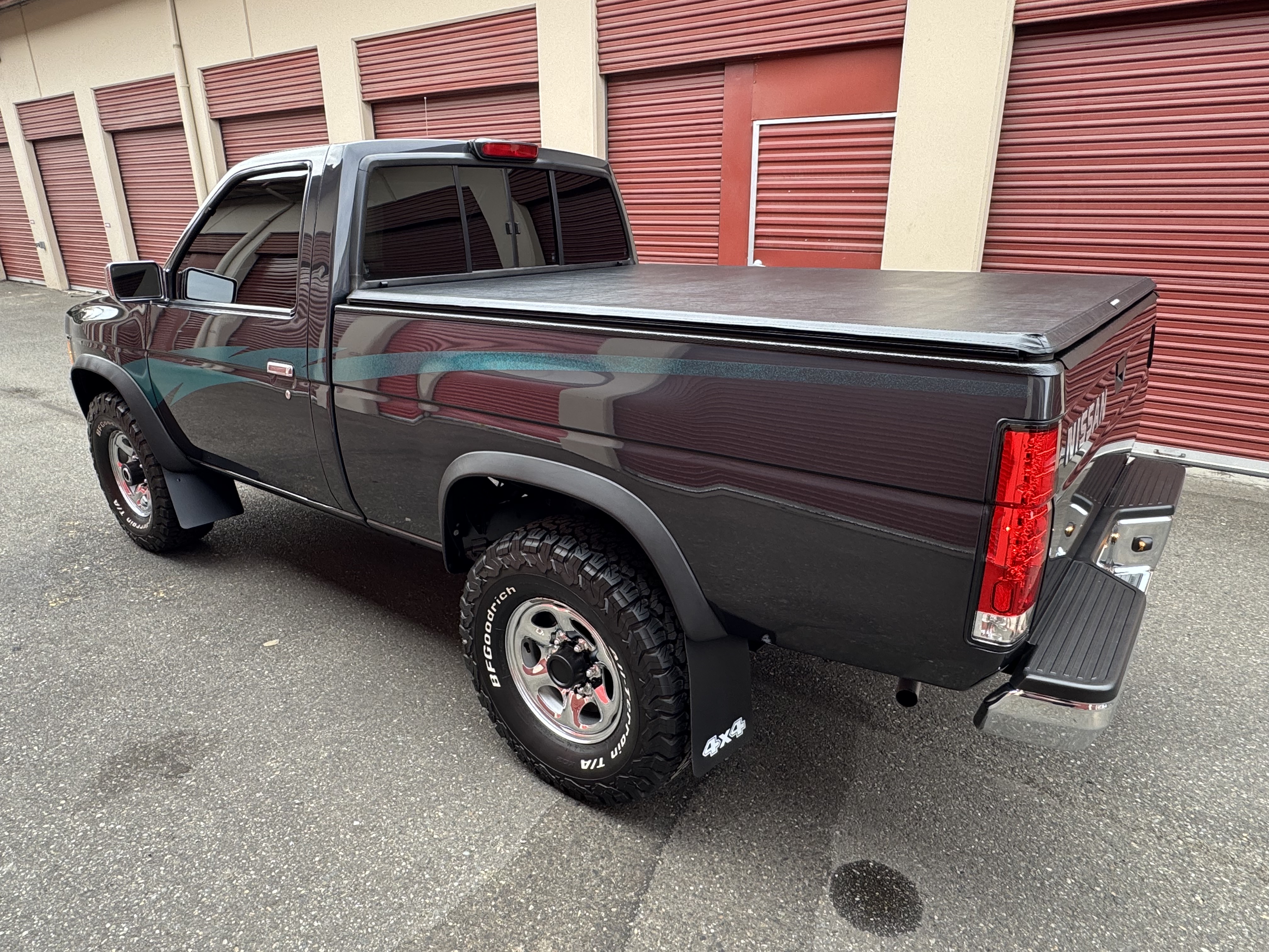 Used 1994 Nissan Pickup XE AWD/4WD image 10