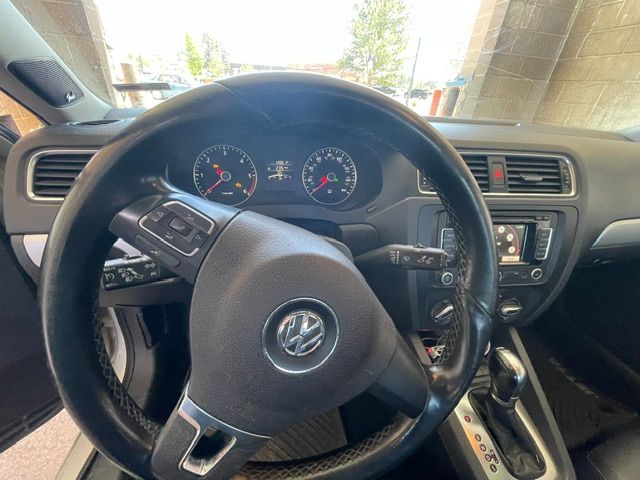 Used 2012 Volkswagen Jetta TDI FWD image 13