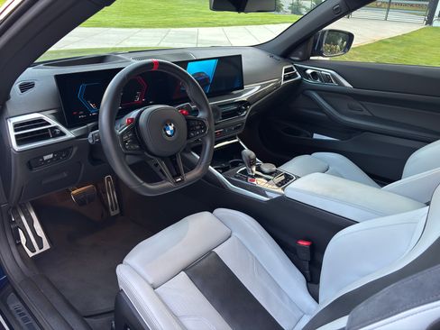 Used 2025 BMW M4 xDrive Competition w/ Executive Package AWD/4WD image 5