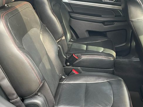 Used 2018 Ford Explorer Sport w/ Equipment Group 401A image 8