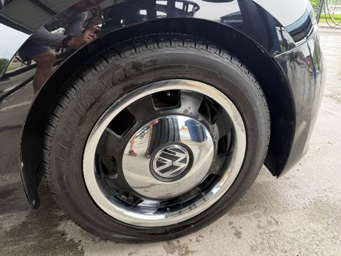 Used 2012 Volkswagen Beetle 2.5 FWD image 29