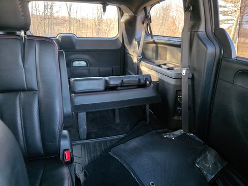 Used 2017 Dodge Grand Caravan GT image 6