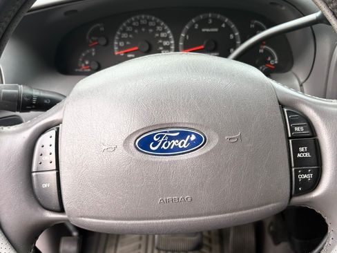 Used 2003 Ford F150 XLT image 11