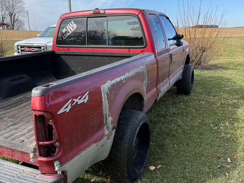 Used 2001 Ford F250 4x4 SuperCab Super Duty image 2