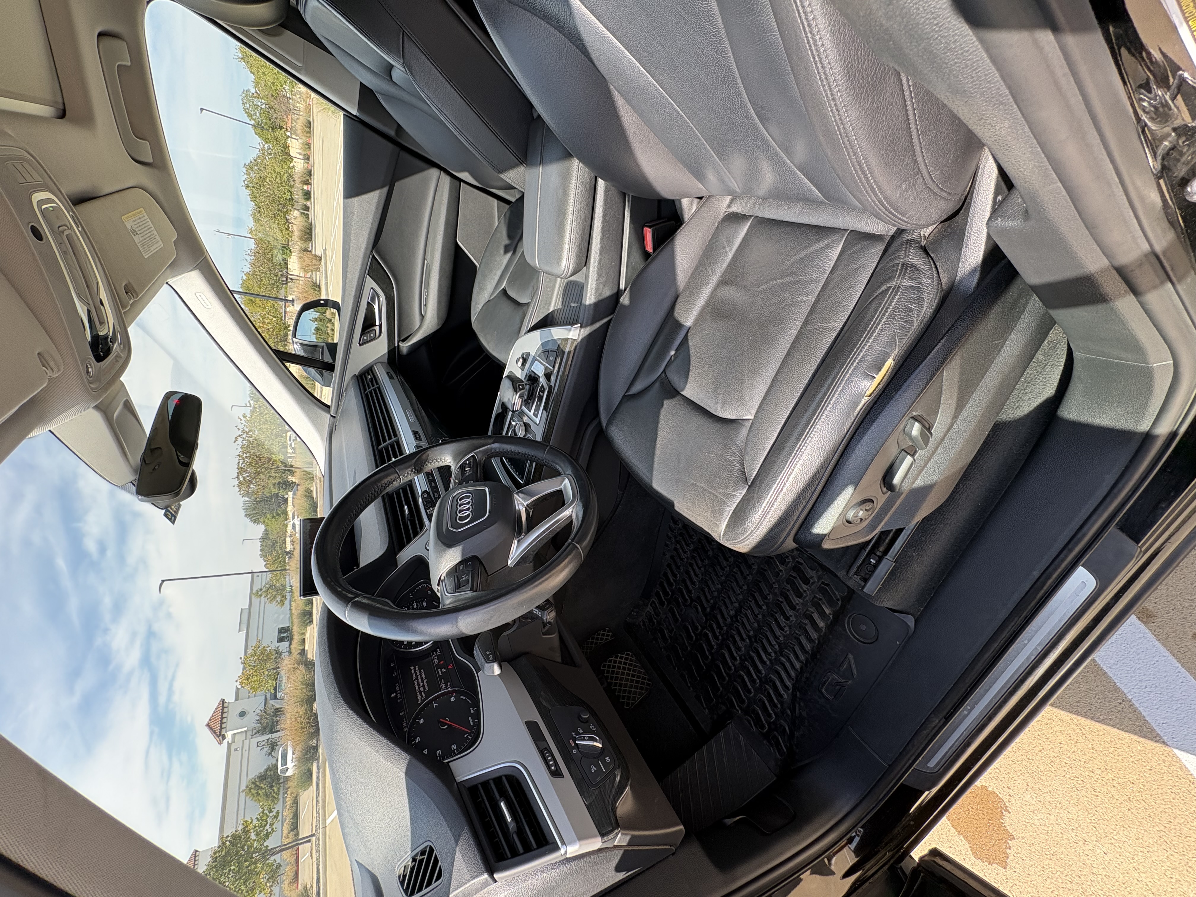 Used 2019 Audi Q7 2.0T Premium w/ Convenience Package AWD/4WD image 2