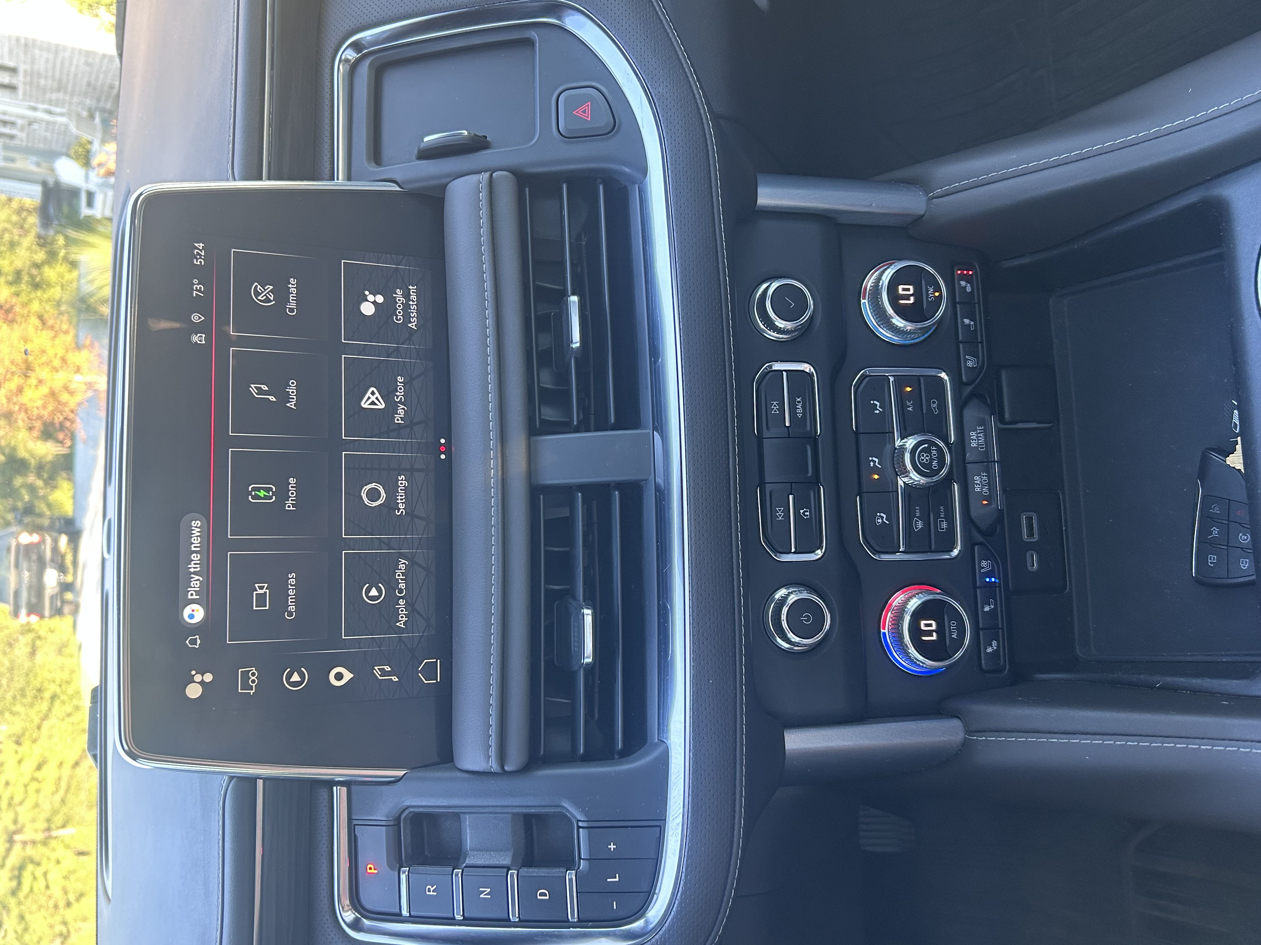 Used 2022 GMC Yukon XL SLT w/ SLT Premium Package RWD image 8