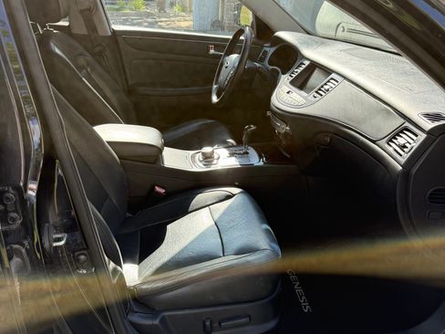 Used 2010 Hyundai Genesis 4.6 w/ Technology Pkg 5 RWD image 16