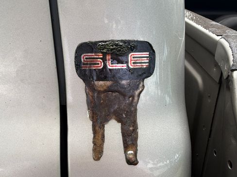 Used 2002 GMC Sierra 1500 SLE RWD image 18