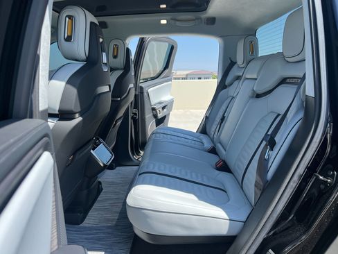 Used 2023 Rivian R1T Adventure image 13