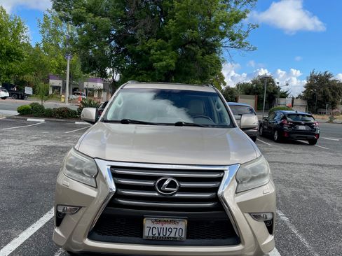 Used 2014 Lexus GX 460 w/ Premium Package image 5