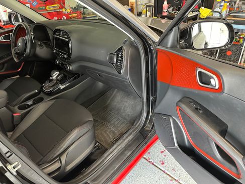 Used 2021 Kia Soul Turbo image 6