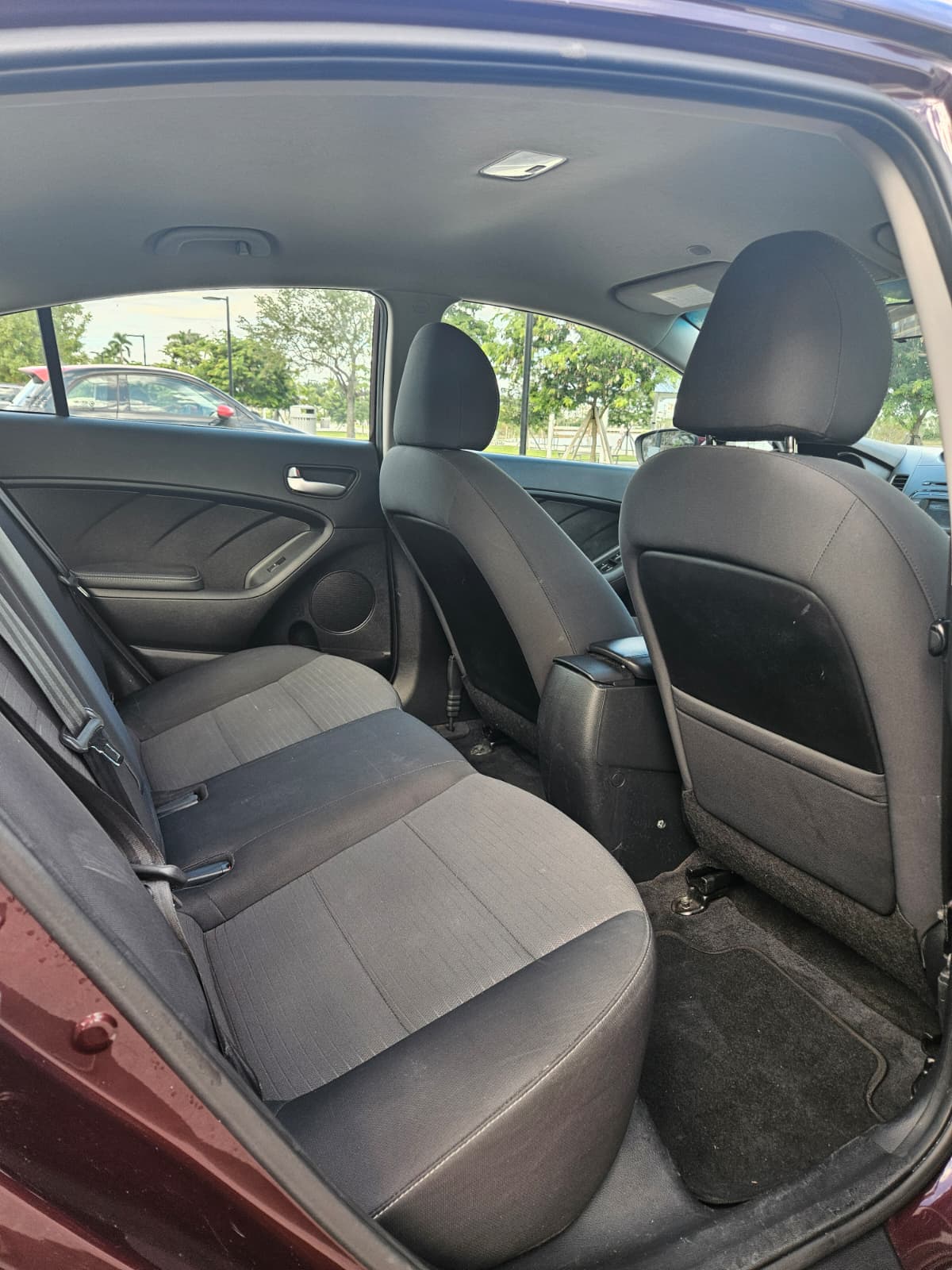 Used 2017 Kia Forte LX w/ LX Popular Package FWD image 8