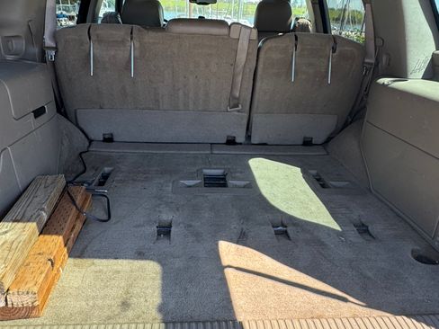 Used 2004 Chevrolet Tahoe LS w/ Preferred Equipment Group image 12