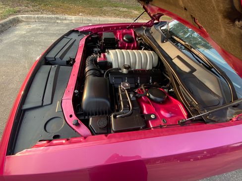 Used 2010 Dodge Challenger SRT8 w/ Furious Fuchsia Group RWD image 11