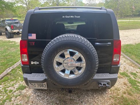 Used 2006 HUMMER H3 w/ Chrome Appearance Package image 5