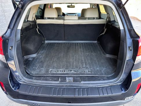 Used 2012 Subaru Outback 2.5i Limited image 10