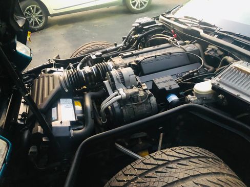 Used 1996 Chevrolet Corvette Convertible image 8