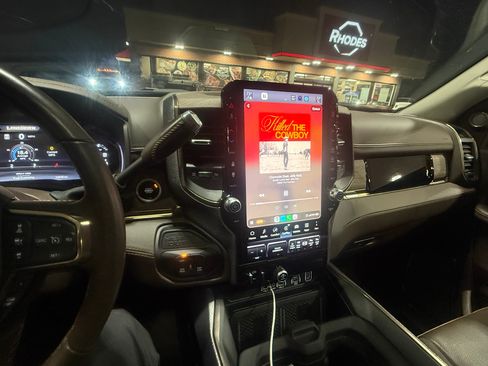 Used 2025 RAM 3500 Longhorn image 6