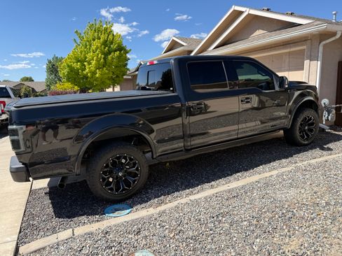 Used 2015 Ford F150 Lariat w/ Equipment Group 502A Luxury AWD/4WD image 1