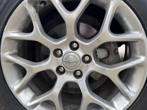 Used 2016 Chrysler 200 C image 17