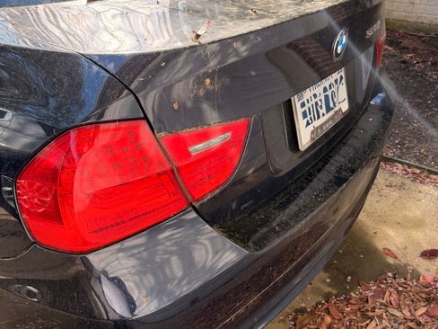 Used 2009 BMW 328i xDrive Sedan image 6