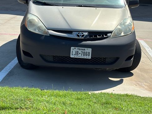 Used 2007 Toyota Sienna LE FWD image 1
