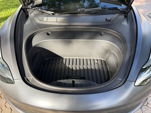 Used 2023 Tesla Model 3 Performance image 11