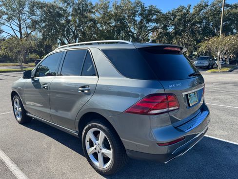 Used 2017 Mercedes-Benz GLE 350 4MATIC image 5