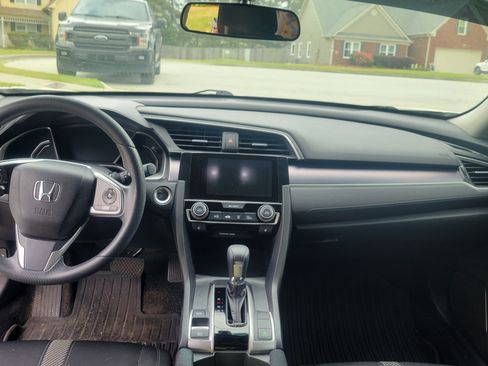 Used 2016 Honda Civic EX-T image 9