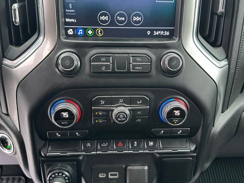 Used 2020 Chevrolet Silverado 1500 LT w/ All-Star Edition image 15