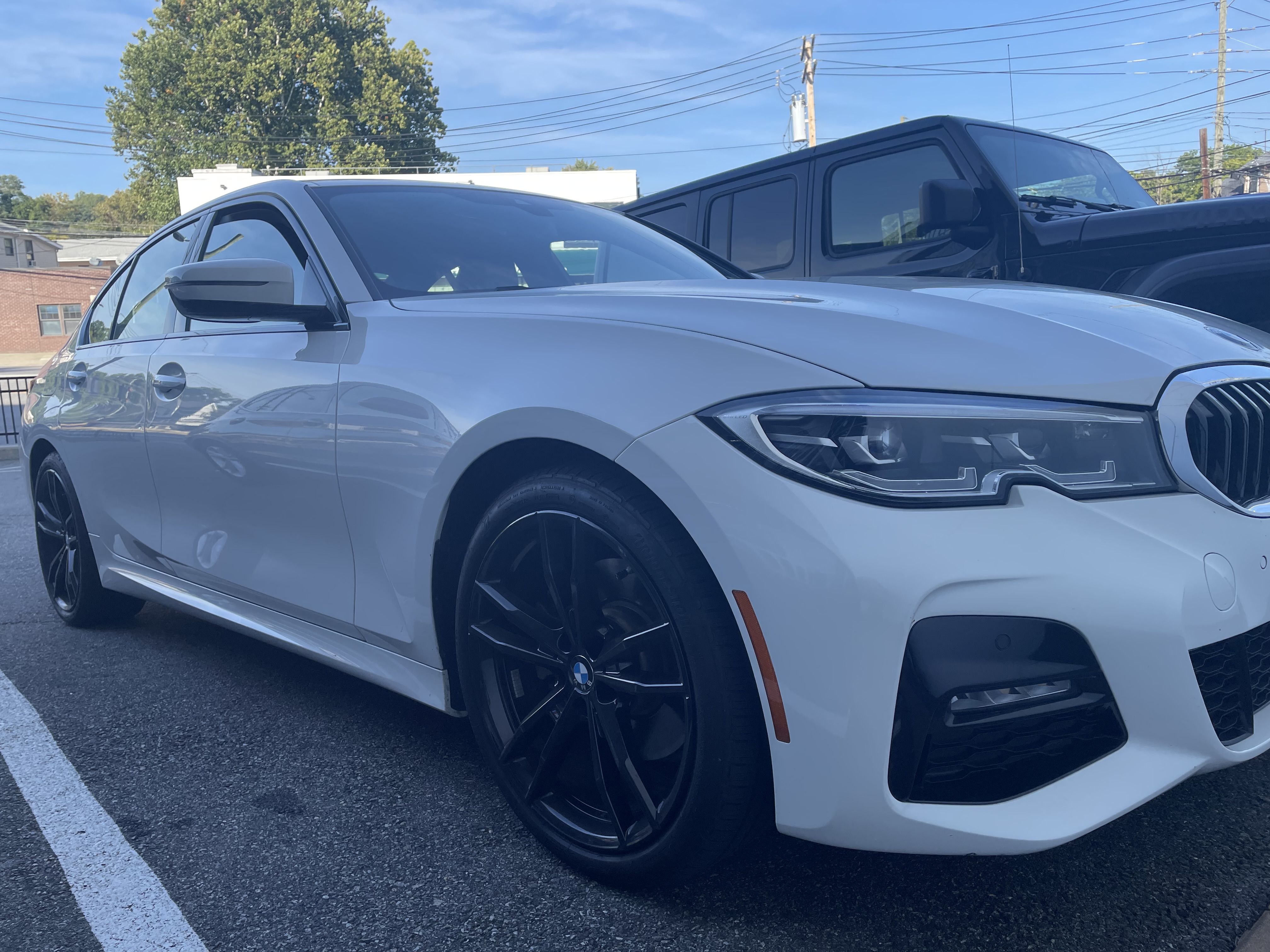 Used 2020 BMW 330i xDrive Sedan w/ M Sport Package AWD/4WD image 11
