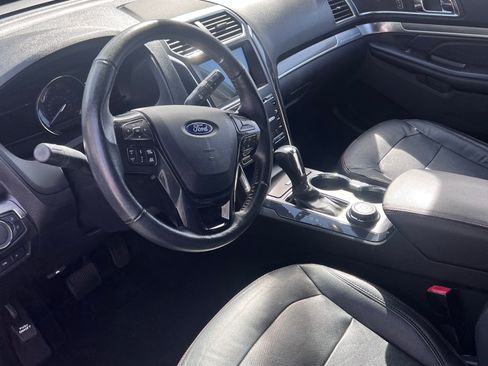 Used 2018 Ford Explorer Sport w/ Equipment Group 401A image 9