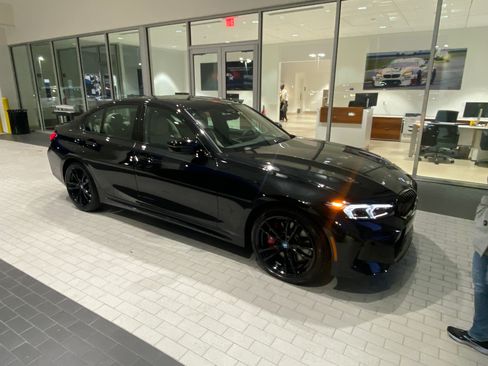 Used 2024 BMW 330e w/ Premium Package RWD image 9
