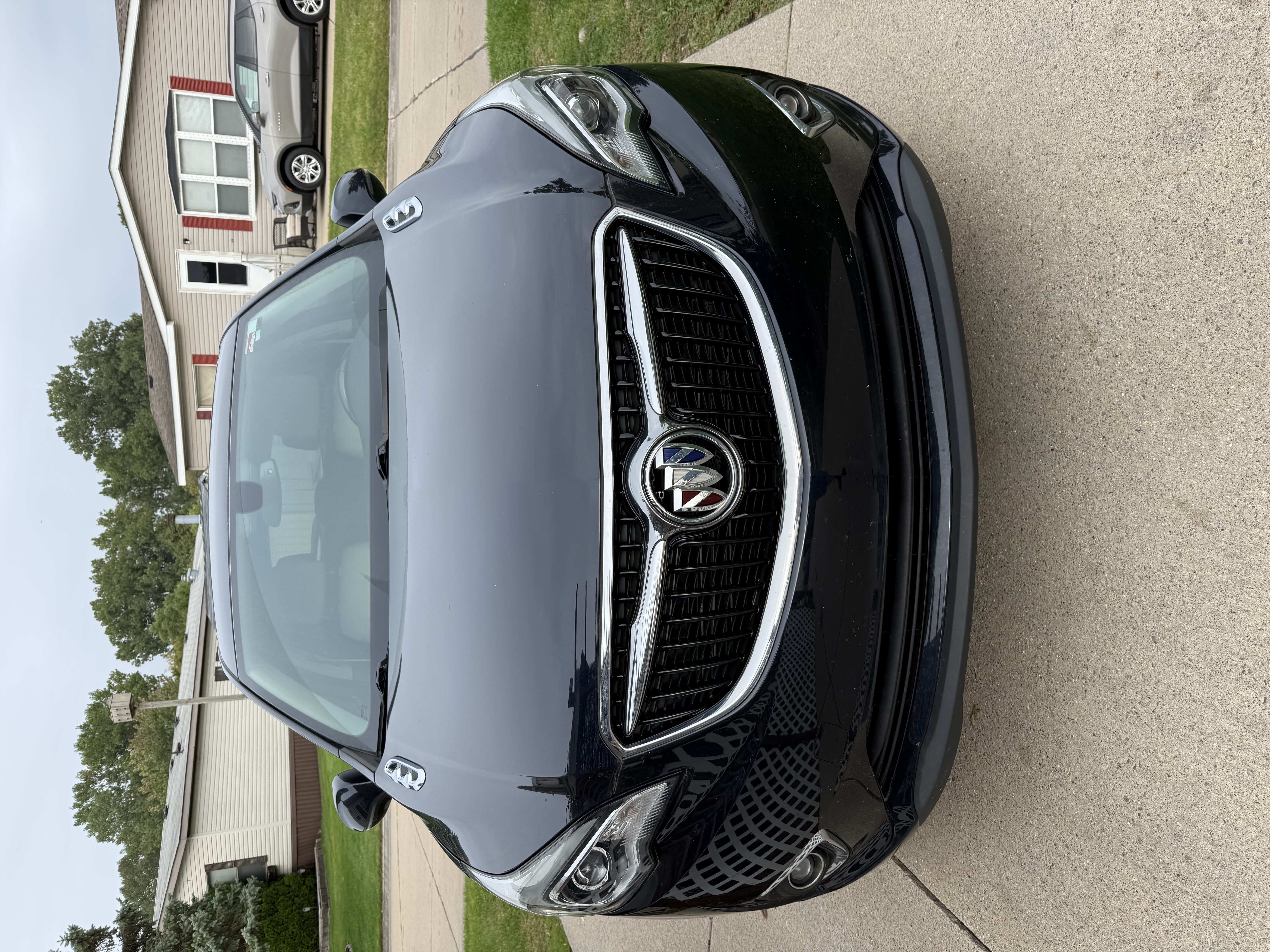 Used 2020 Buick Envision Preferred AWD/4WD image 2