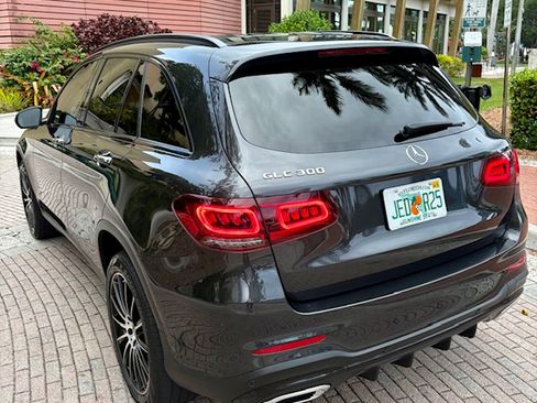 Used 2022 Mercedes-Benz GLC 300 300 Sport Utility 4D image 9