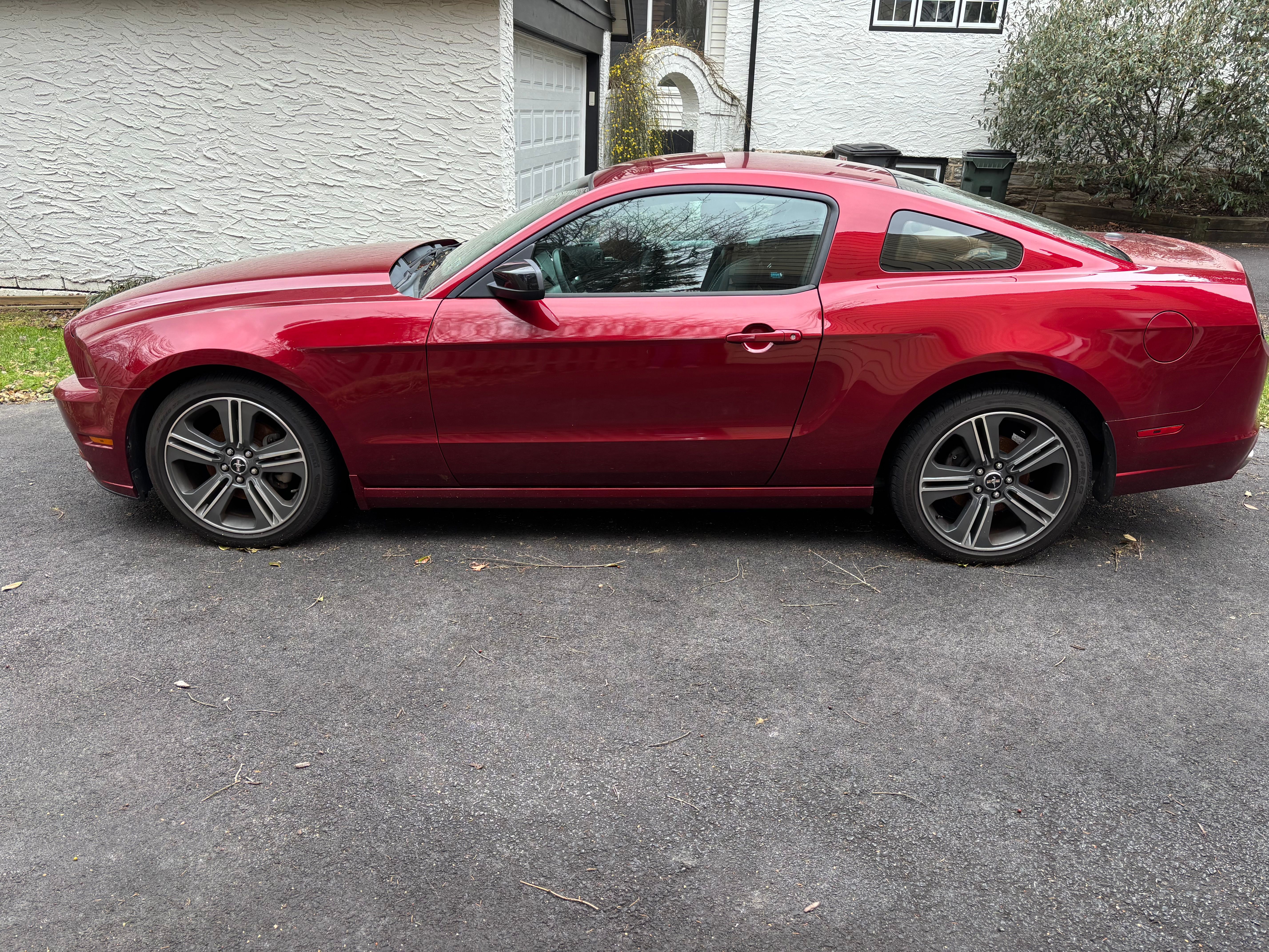 Used 2014 Ford Mustang Premium w/ V6 Performance Package RWD image 1